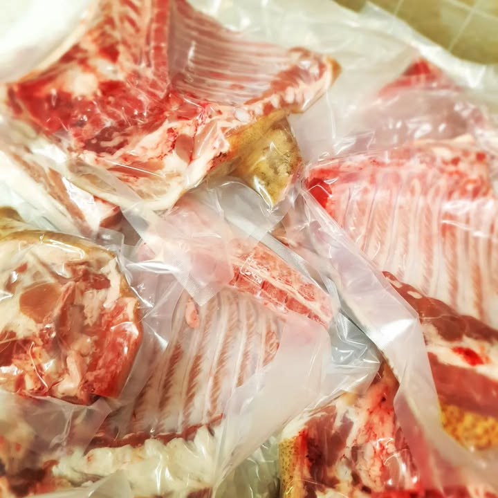 Elkészültek a szilveszteri finomságok!🥳 Mangalica malaccal is készülök.