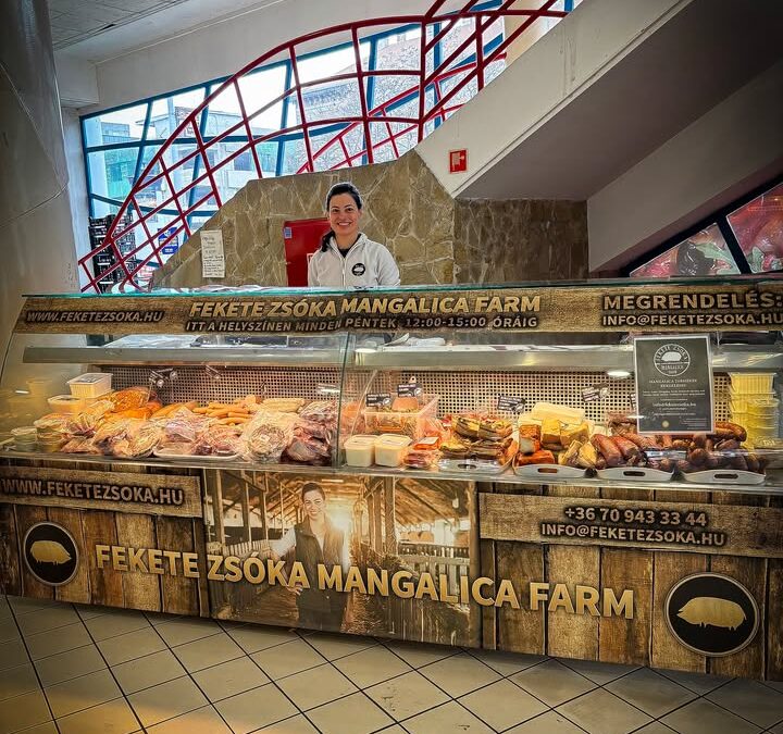 A mangalica, a gazda és a pult.